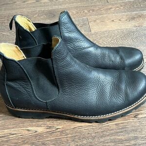 ROOTS SUPER-RARE SIZE 13 ANKLE BOOTS WITH ELASTIC SIDES PEBBLED BLACK LEATHER